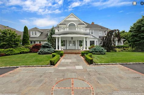139 Million Waterfront Home In Westhampton Ny Homes Of The Rich