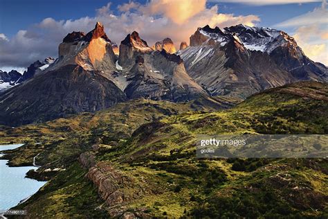 Sunrise In The Patagonian Andes Mountains 圖庫照片 Getty Images