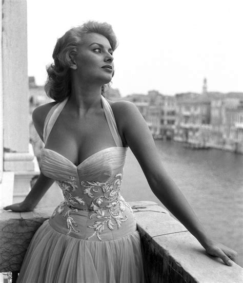 Sophia Loren Die Ikonischen Looks Der Heißen Italienierin Brigittede
