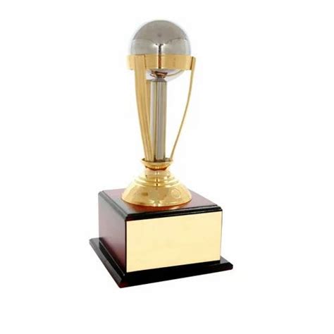 Cricket Awards Trophy Diamond Gold Plated Cup Trophy Manufacturer