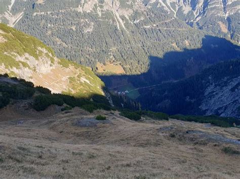 Wlan gibt es nicht, auch der mobilfunkempfang ist schlecht. Kaufbeurer Haus - Hinterhornbach, Reutte | Bergtour ...