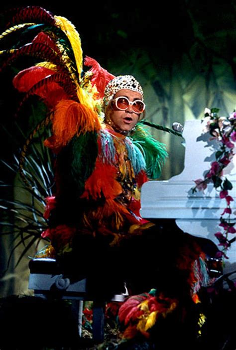 1977 Photos Elton Johns Outfits Through The Years Rolling Stone
