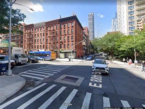 Upper East Side Car Crash Escalates Into Assault Robbery Police Say