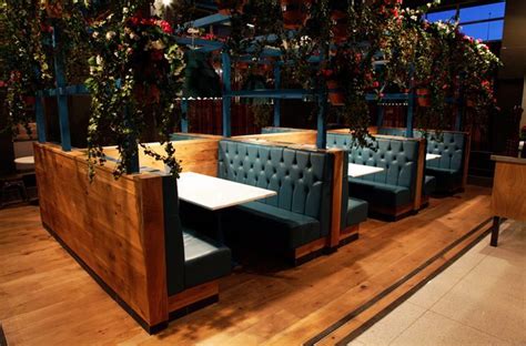 Pin By E L On Work Lss Restaurant Booth Seating Bar Design