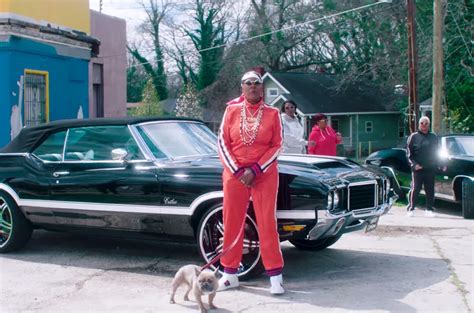 2 Chainz Yg And Offsets Proud Video Watch Billboard
