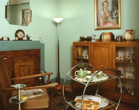 Vintage 1930's hardwood interior door number 4. 1930s Room (With images) | 1930s home decor, 1930s house ...