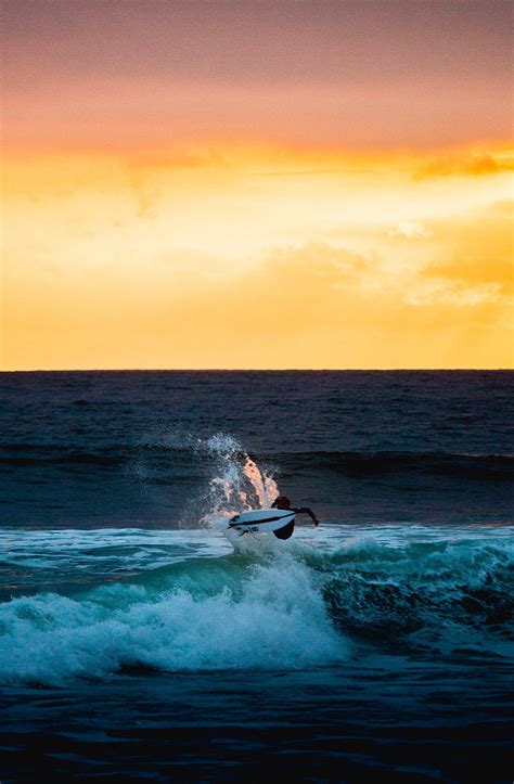 Surfer Surfing Wave Horizon Sunset Hd Phone Wallpaper Peakpx
