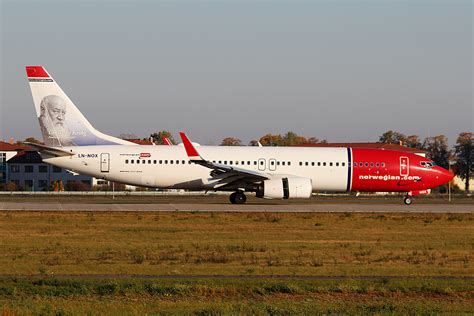 With a focus on innovation, technology and sustainability, ila covers the entire spectrum of the aerospace industry with the aviation, space, defense & security and supplier sections. Norwegian Air Shuttle B 737-8JP LN-NOX nach der Landung in ...