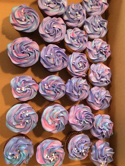 Pin By Marcie Wiseman On My Cake Creations Galaxy Cupcakes Custom Cakes Cake Creations