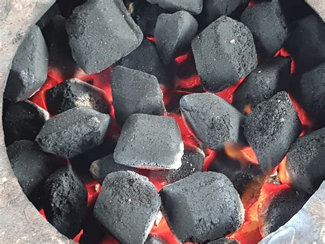 Black Ridge Charcoal Briquettes For Bbq Packaging Type 25kg Rs 18