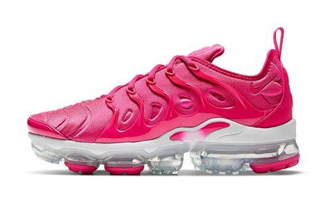 Available Now Nike Air Vapormax Plus Fireberry House Of Heat