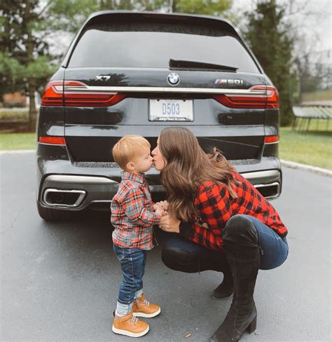 Get To Know The Car Mom Sales Advisor Instagram Influencer And Working