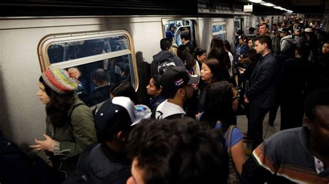 Pregnant Woman Kicked In Stomach On New York City Train Man Arrested Ktla