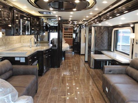 The Newmar King Aire 4553 Starts At 1 Million Luxury Rv Luxury Rv