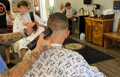 Best Barbers In Pittsburgh Ej S Barber Shop
