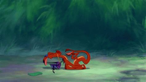 The three men try to bond with mulan in the pond. Dishonor on you, dishonor on your cow!!! - Mushu in Mulan GIF - mushu eddiemurphy mulan GIFs ...