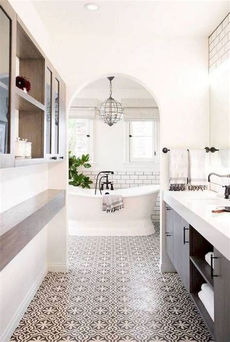 Finish the design by using basic, white subway tiles to frame the focal wall. 57+ Amazing Small Master Bathroom Tile Makeover Design Ideas