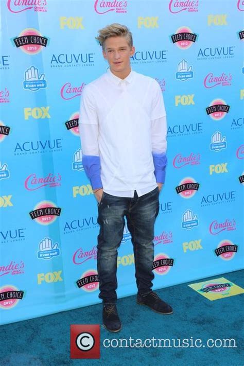 Cody Simpson 2013 Teen Choice Awards 8 Pictures