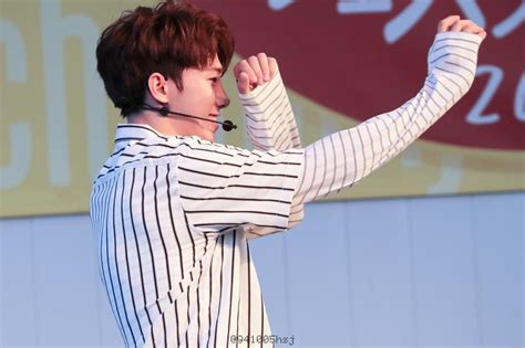 Ham seung jin (함승진) position: 19 curtidas, 1 comentários - 🍑 (@941005hsj) no Instagram: "#170805#japan#日本 ...