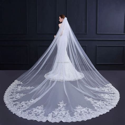 Stunning Tulle Long Cathedral Veils Luxury Lace Bridal Veils With Comb In Bridal Veils From