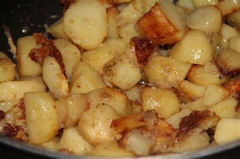 POELEE DE POMMES DE TERRE AUX GESIERS CONFITS