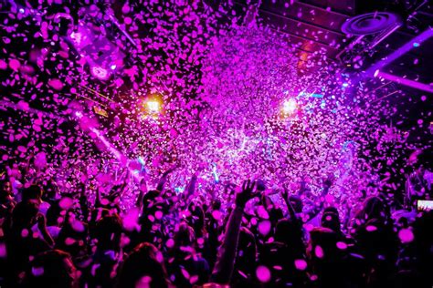 Concert Crowd Confetti Dancing Lights Editorial Stock Image Image Of