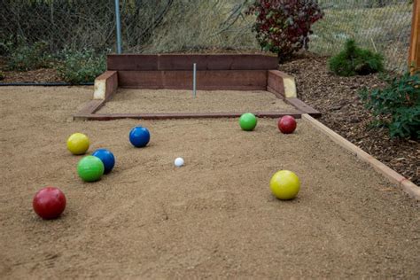 15 backyard games for kids that will get the whole family up and moving. Popular Backyard and Tailgating Games | DIY