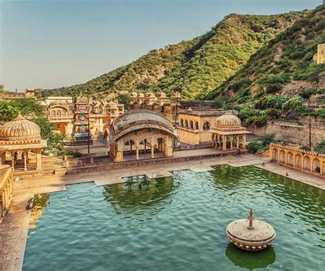 Rajasthan Tour Guide In Udaipurtravels Guide Udaipurrajasthan Travel