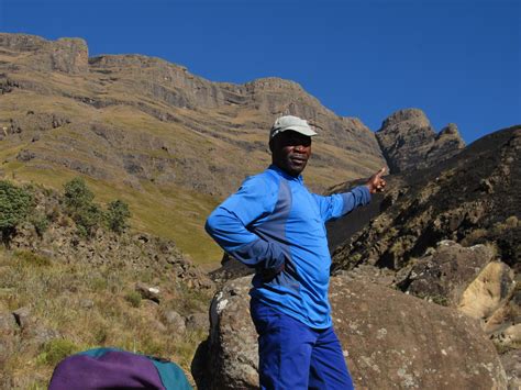 Mafadi The Highest Peak In South Africa With Drakensberg Hiker South African Adventures Day