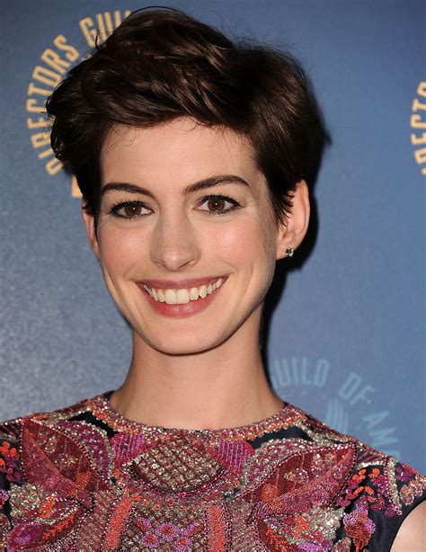 This Is My Favorite Way Anne Hathaway Has Styled Her Short Haircut To