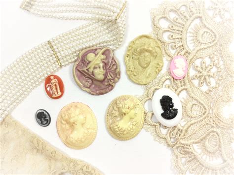 Lot of 8 Vintage Cameo Blanks, Cameo Lot for Pendents, Brooch, Cameo Hat Pin, Cameo Jewelry 