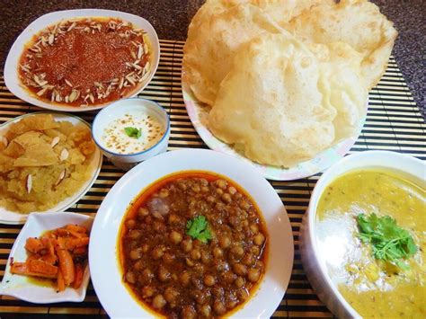 Top Five Popular Pakistani Breakfast Neemopani
