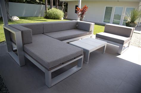 This bench can be completed in a weekend and costs between $100 and $500 to build, depending on your choice of wood. 12 Best of Diy Sectional Sofa Plans