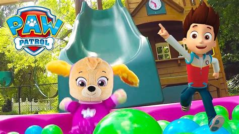 Paw Patrol Skye Swims In The Playground Pool Youtube