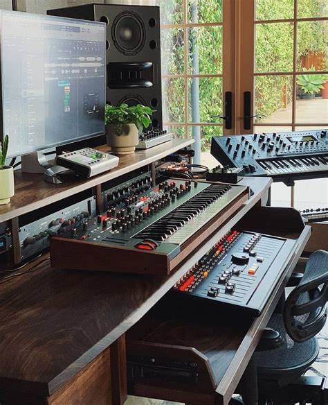 8 Online Courses Guaranteed To Level Up Your Music Production Skills