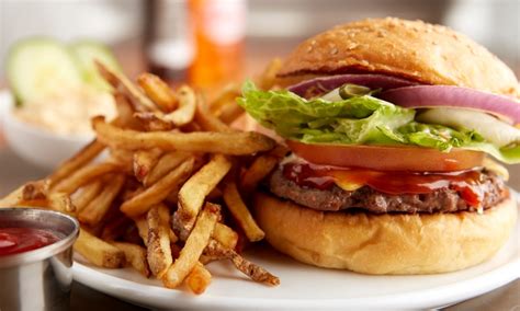 Find diner food recipes, cooking techniques, and cuisine ideas for all levels from bon appétit, where food and culture meet. American Diner Food - Thumbs Up Diner | Groupon