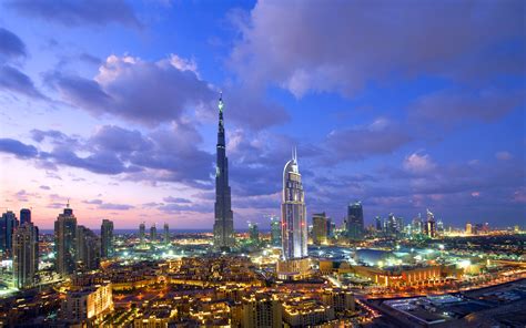 Download Wallpaper 3840x2400 Dubai Building View From The Top View
