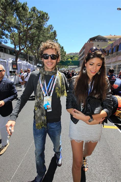 Official fan club valentino rossi diventa un tesserato ufficiale sventoliamo le bandiere diventa un tesserato ufficiale Linda Morselli Valentino Rossi