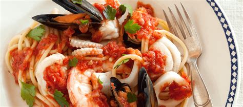 Seafood Spaghetti Marinara With Crushed Tomatoes Mutti Recipe