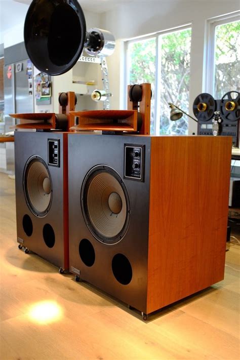 Best Bookshelf Speakers Buyers Guide With Images Vintage