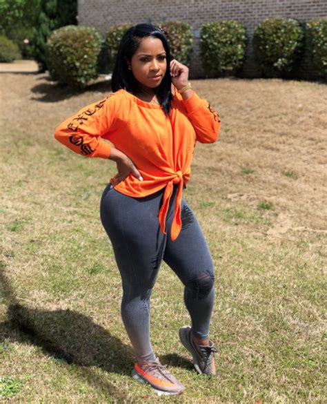 Get The Look Toya Wright Poses In Casual Fashion Nova