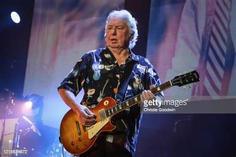 Mick Ralphs Photos And Premium High Res Pictures Getty Images