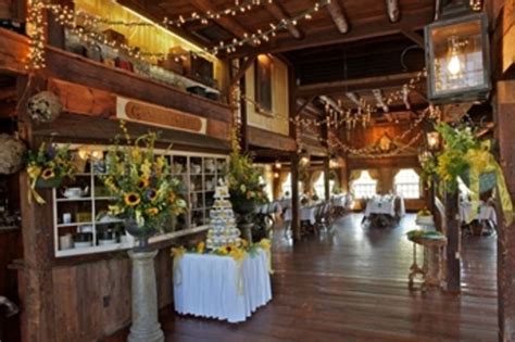 Just look at the floral details! Salem Cross Inn | Wedding vendors, Wedding locations, Wedding
