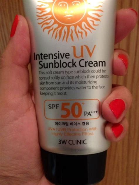 It gives a subtle smooth finish which makes it ideal as a makeup base. 3W Clinic Intensive UV Sunblock Cream | Korean Skincare ...