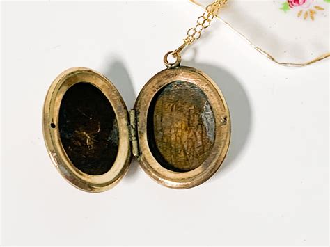 Antique Mourning Locket Necklace Victorian 10k Gold Filled Locket On