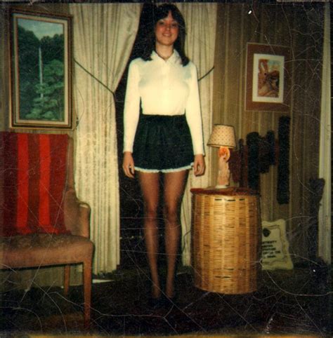 Leggy Girl 1970 S Vintage Fashion 1970 Vintage Fashion Fashion