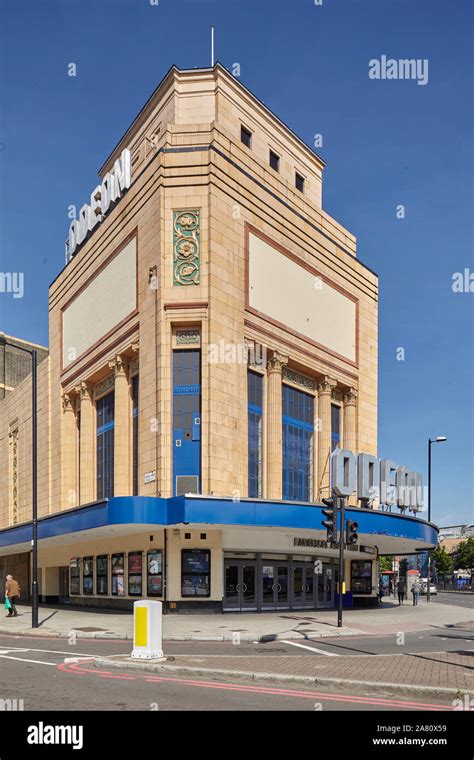 Odeon Cinema Holloway Road London Stock Photo Alamy