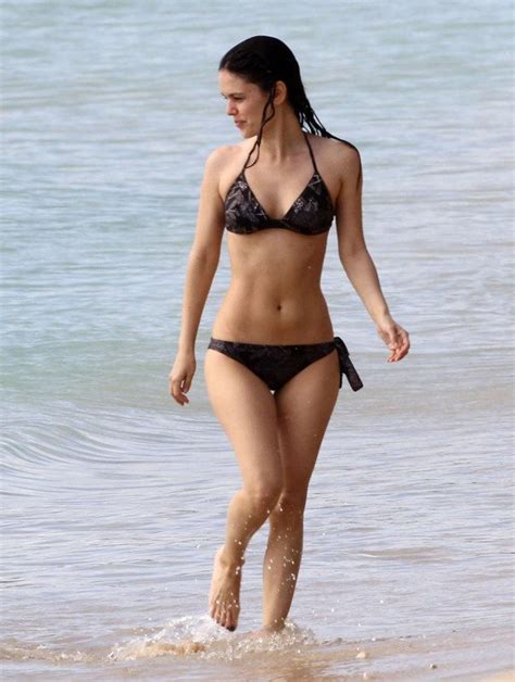 What Are The Best Photos Of Hollywood Actresses In Bikinis Quora