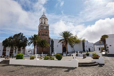 A Route Through The Most Beautiful Coastal Towns Of Lanzarote Hello