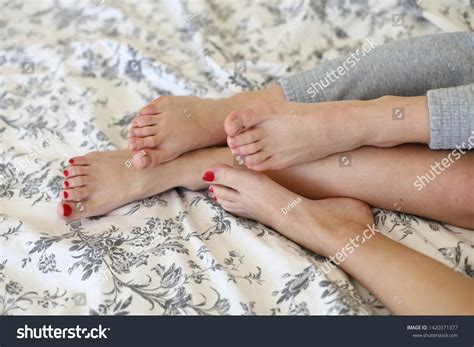 Lesbian Love Concept Detail Female Feet Foto Stock Shutterstock